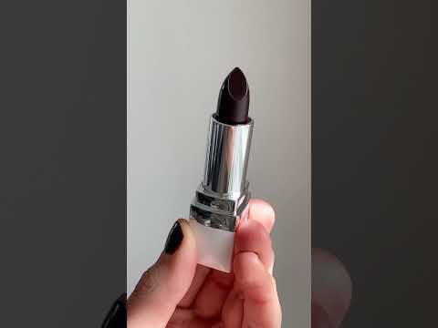 London Copyright Creamy Matte Lipstick Collection - video showcasing shade Anarchy