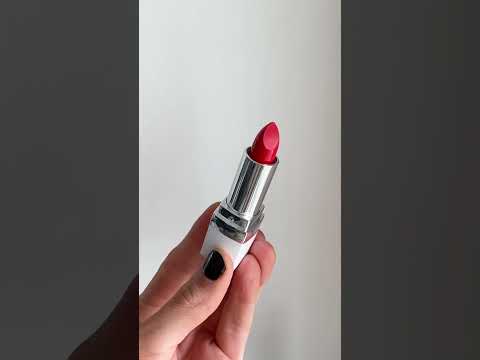 London Copyright Creamy Matte Lipstick Collection - video showcasing shade Socialite